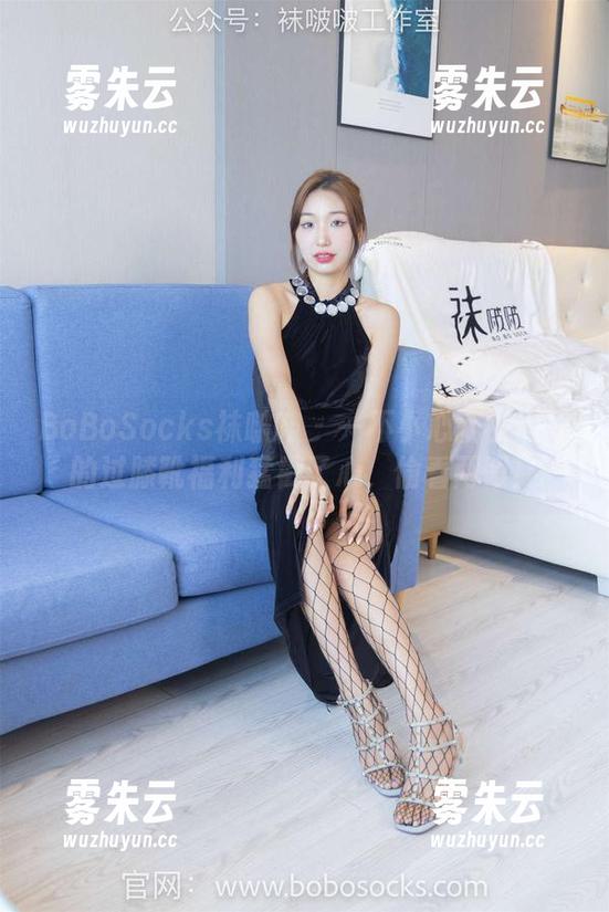 BoBoSocks袜啵啵-周周 BoBoSocks袜啵啵 - 一不小心就被周周的过膝靴福利猛戳了心,偷看两眼!