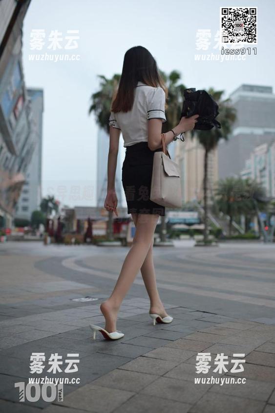 IESS异思趣向 - 看兔兔，绝对不只是教主风范！高清套图送给你。