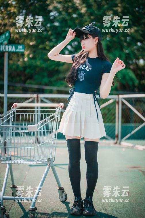 一波松紧白色的图包，Jenny(정제니)的分享让我想到了某种小日常！