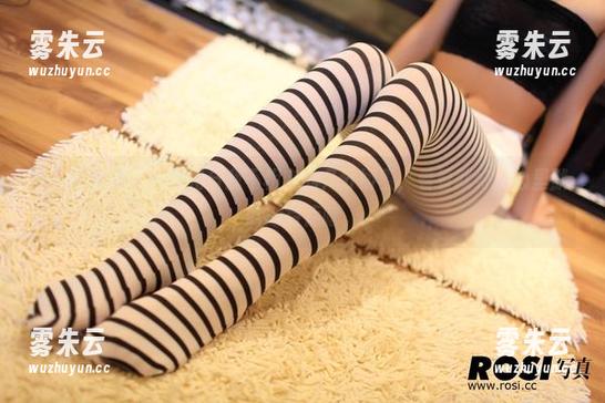 ROSI全集——清纯与我不相容的几分娇羞，看看就好，心里默默期待点啥。
