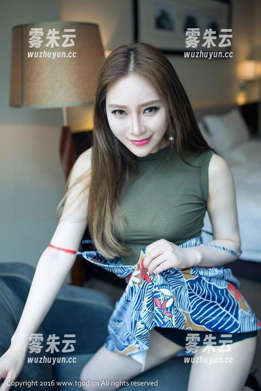 TGOD推女神 - 精选写真：雪Baby的牛仔裤游戏，能否轮到我参与？