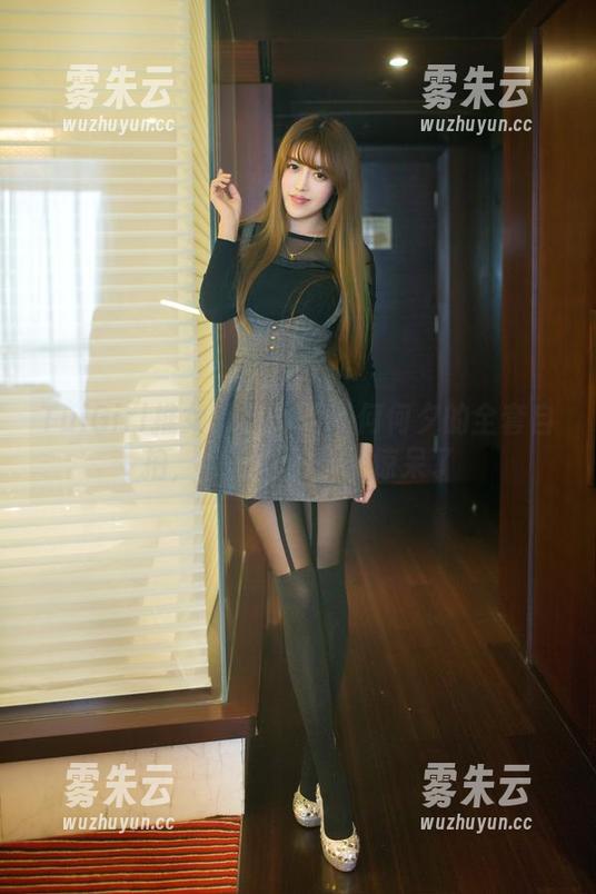 TuiGirl推女郎-何何夕 TuiGirl推女郎 - 作品:何何夕的全套自拍,似乎全场都被惊呆了