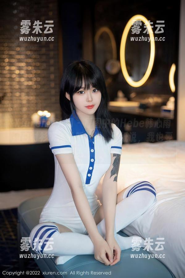 Xiuren秀人网 - 原图中的Hebe韩心雨用白衬衫玩出了新花样，壁纸说，我也要跟上潮流！