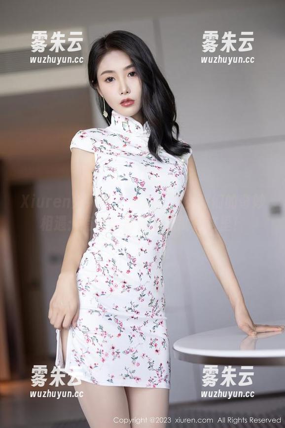 Xiuren秀人网 - 小逗逗与女孩们的奇妙相遇：有趣的写真套图就在这里！