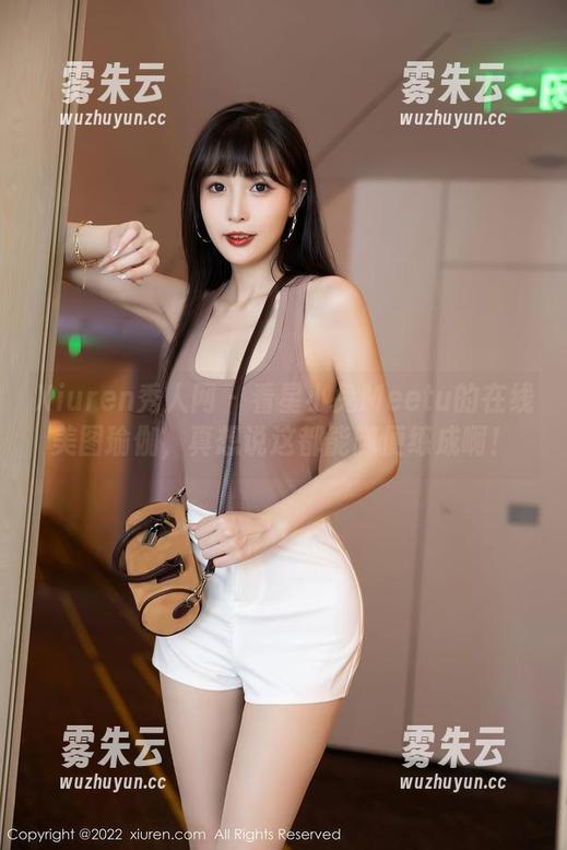 Xiuren秀人网-星小兔Meetu Xiuren秀人网 - 看星小兔Meetu的在线美图瑜伽,真想说这都能随便练成啊!