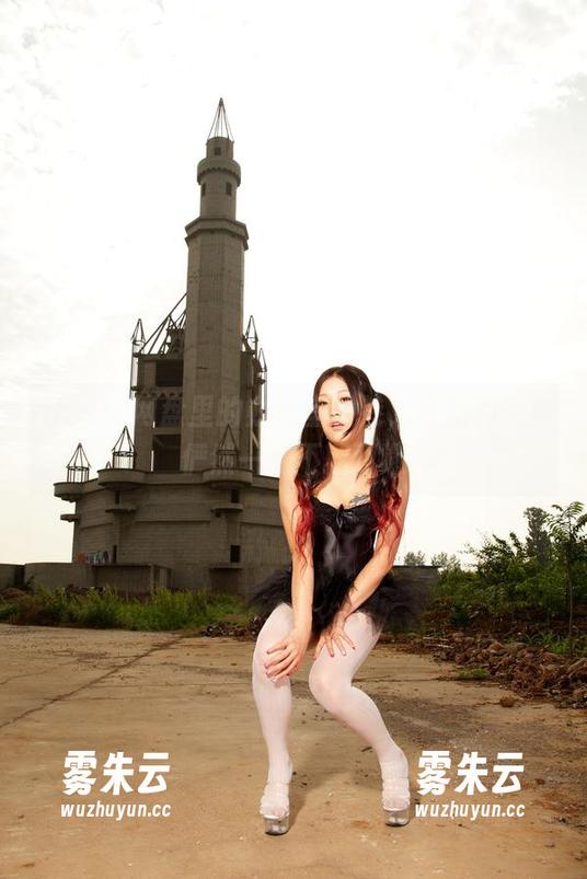 aiss-欣杨 aiss - 网盘里的办公室图卷,欣杨的写真俨然一场不期而遇