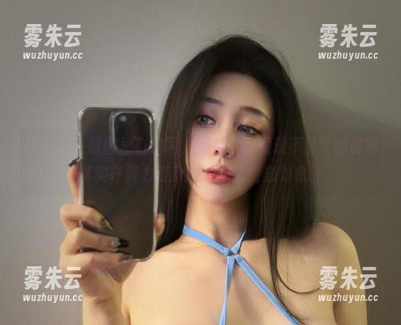 微密圈 - 原图里有渔网，更新你会发现不爱笑的赛琳其实在努力变身成渔夫的暗恋对象。