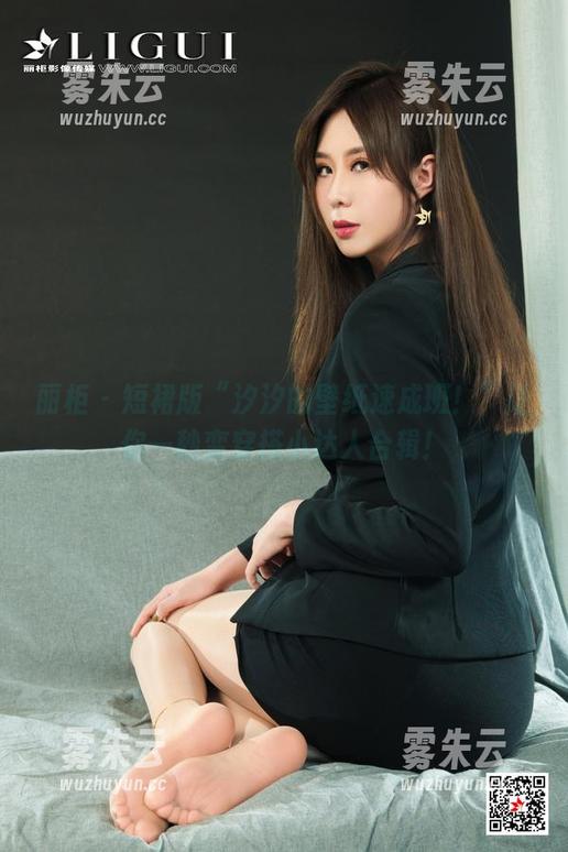 丽柜 - 短裙版“汐汐的壁纸速成班！”让你一秒变穿搭小达人合辑！