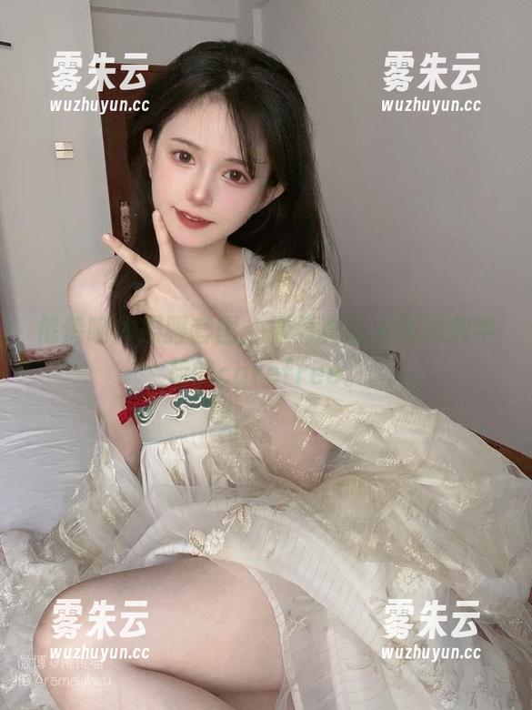 倦倦喵体操服套图，看着真让人想起放学后的carefree。