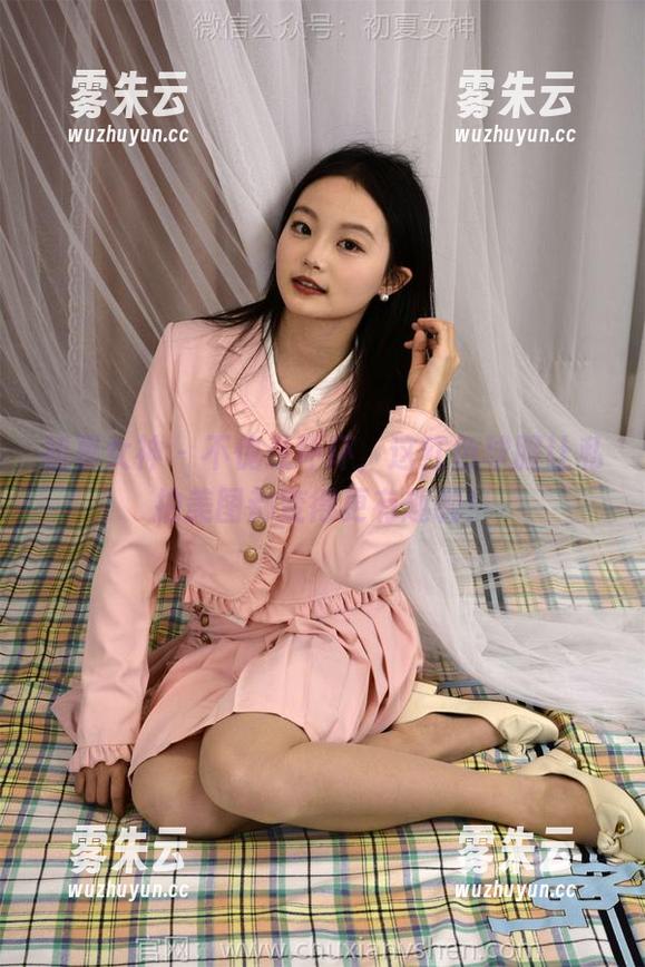 初夏女神 - 不愧是环环，这红色球服让私拍美图都变得更有趣啦！