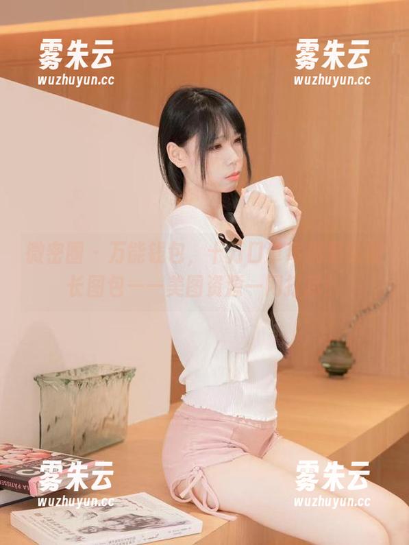微密圈 - 万能钱包，十万口草莓粥粥的舰长图包——美图资源一网打尽！