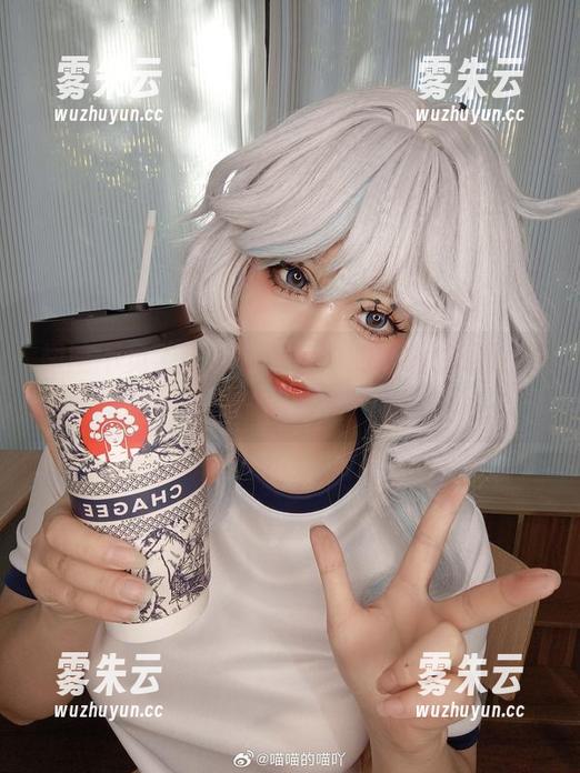 翅膀不见了！私拍图包中的喵喵的喵吖，喵到极致