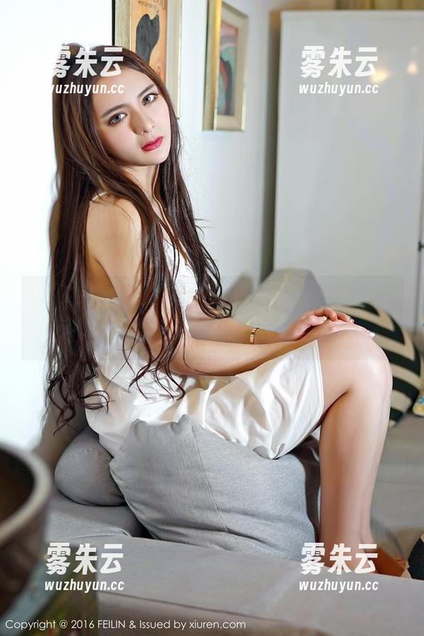 嗲囡囡 - 果儿Victoria强势出击，粉色原图免费领取，是不是有些不可思议？