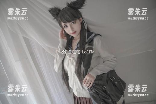 塔塔_Lo1iTa的全套写真，天台的每个角落都让我想多了。