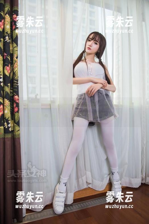 头条女神 - 何娇娇女仆合集，图片如同肥宅快乐水，一看就停不下来！