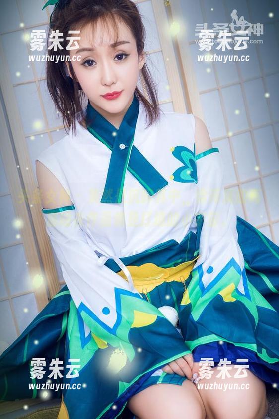 头条女神 - 果然是沉醉其中，梁芮溪的高清睡衣作品像是打造的小宇宙。