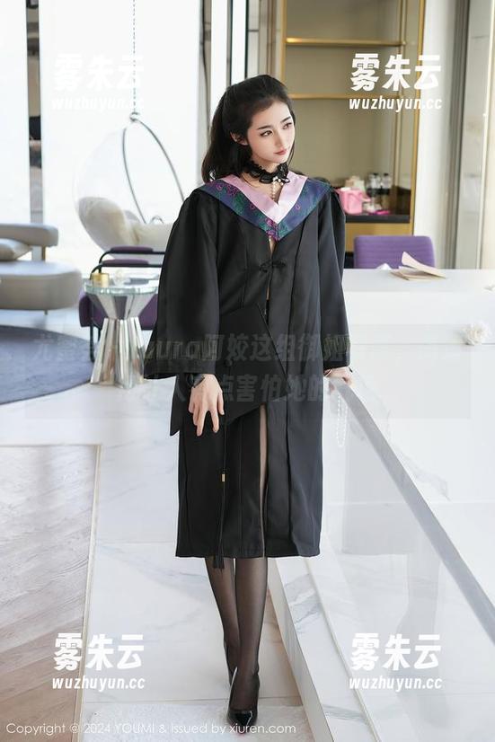 尤蜜荟 - laura阿姣这组御姐写真，高清得让人有点害怕她的气场