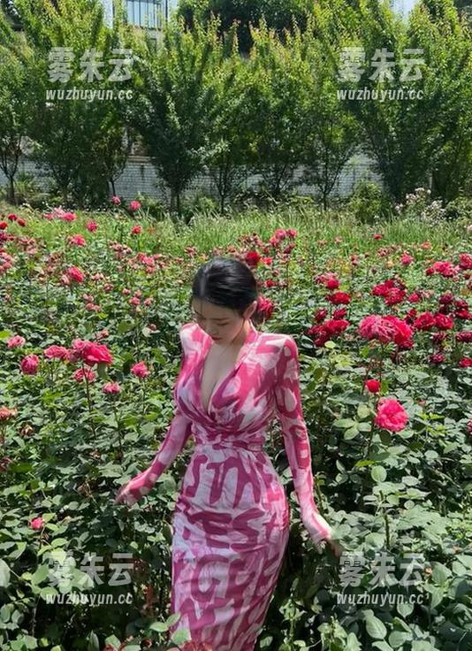 微密圈 - 在这脚下舞动一切：左公子666的棉袜写真，为你打开新视野！