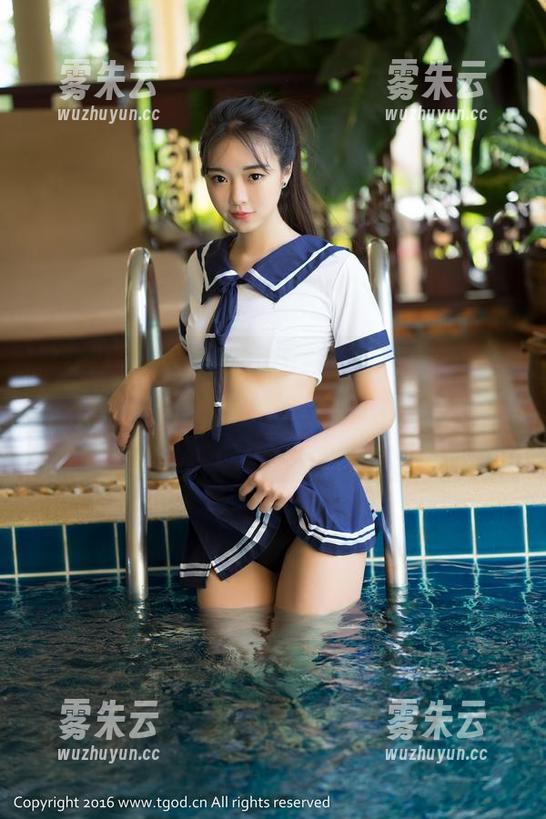 推女神 - 黄歆苑chobits的婚纱写真：这画面一波美的我怀疑人生，不知是不是一些老实小哥又要准备求婚了！