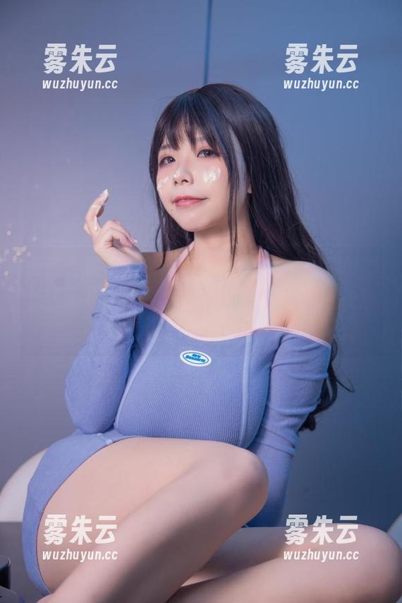 点开无颜小天使wy的吉他妹妹2.0，原图给了我小小的震撼，心里那些随便的想法又乱飞了。