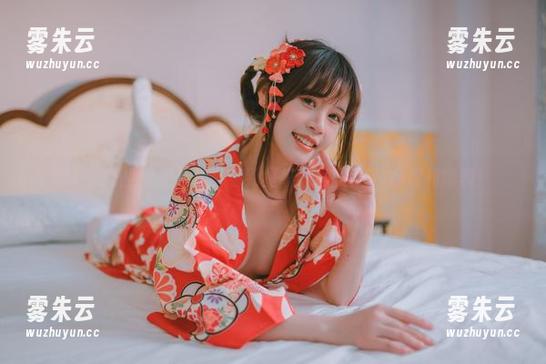 我以为职业装很无趣，看到星黛鹿鹿i后，作品福利爆表！