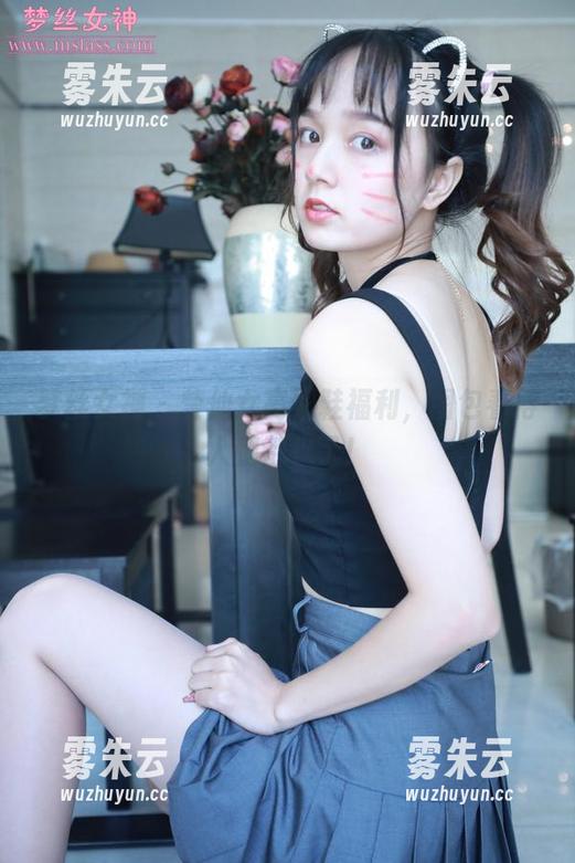 梦丝女神-莹仙女 梦丝女神 - 莹仙女高跟鞋福利,图包看得人腿都软了!