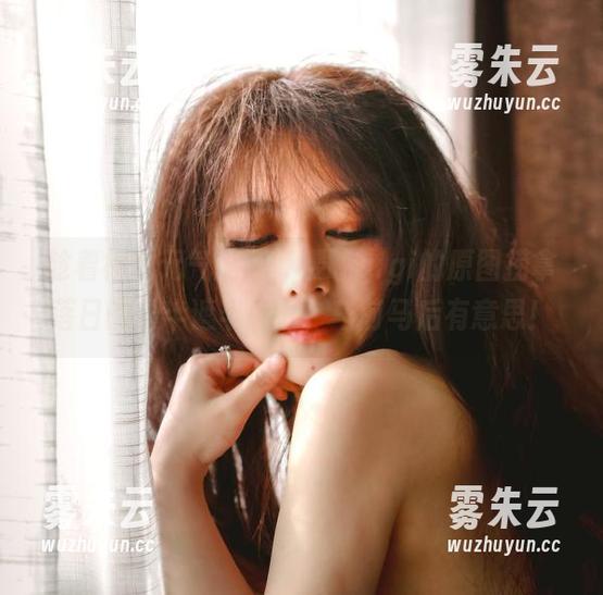 趁着福利元气满满，樱晚gigi的原图捞拿落日的“半遮半掩”，车前马后有意思！