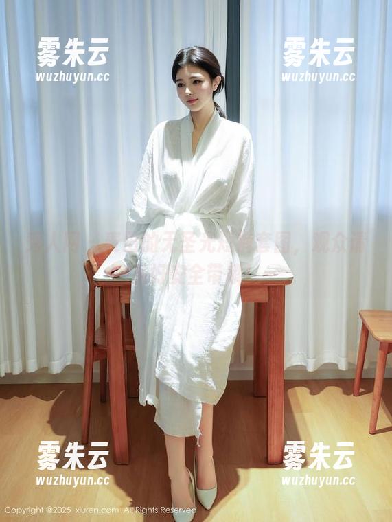 秀人网-麦田 秀人网 - 麦田的无圣光短裤套图,观众请系好安全带哦!