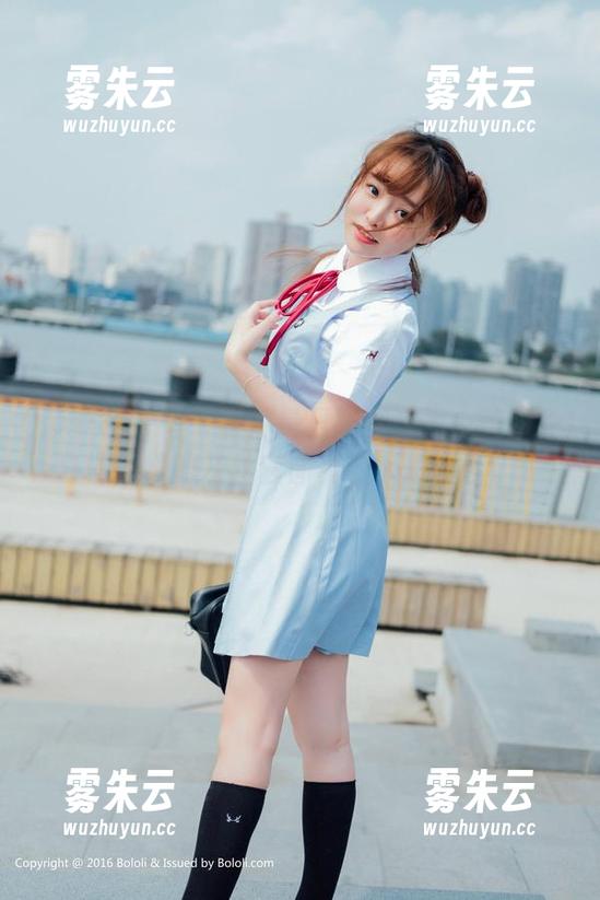 菠萝社-柳侑绮 菠萝社 - 每一张都是只能称之为…美图?柳侑绮的灰丝套图真让人想咂舌。