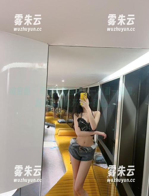 微密圈 - 葛征和服图册：一边看一边想，挺难舍得离开每一张的。