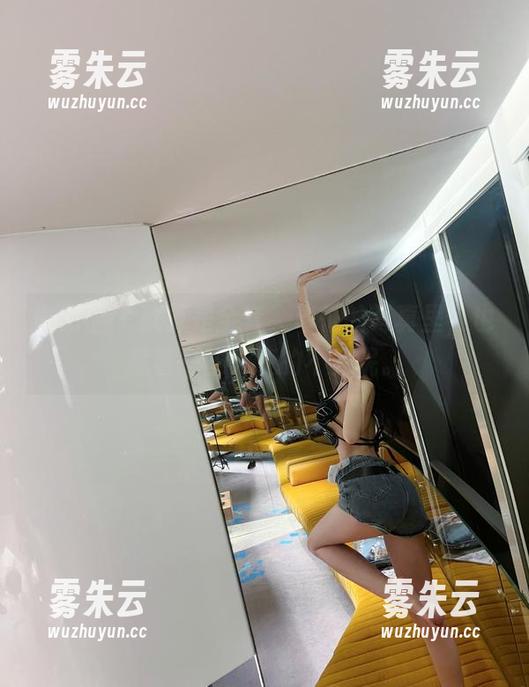 葛征 微密圈 - 就算是全套,葛征的写真里,也藏着一些天使的不安呢。