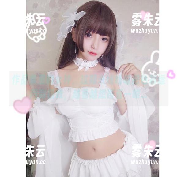 作品集里的女神，过期米线线喵把色彩运用到极致，越看越想再看一眼...